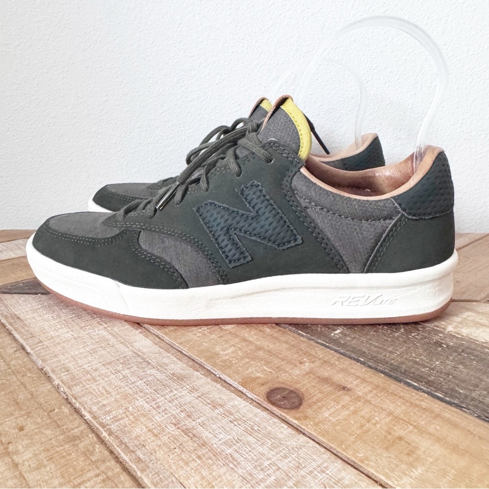 New Balance Green Serpent Sneakers - Picture 3 of 13